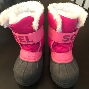 Size 10 Toddler girl Sorel snow boots